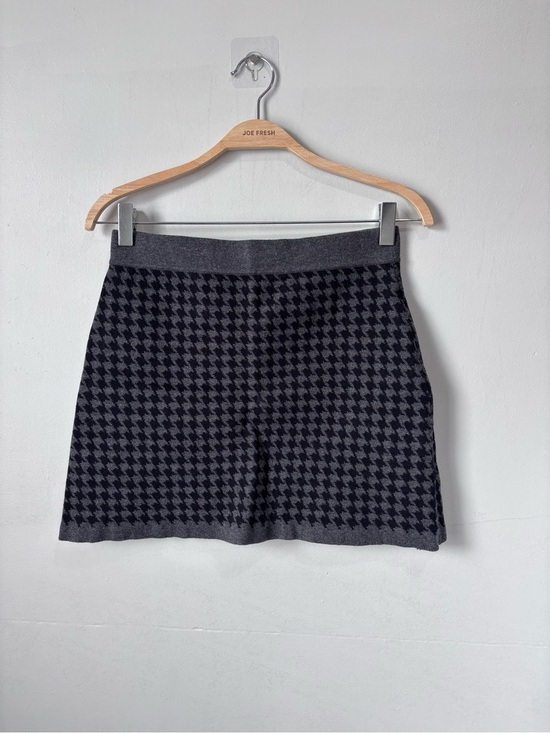 Forever 21 Dresses & Skirts - ✨3/$30✨ Forever 21 Plaid Knit Mini Skirt | Gray & Black | Size Medium